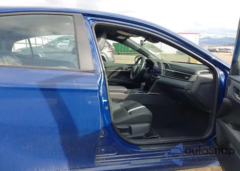 2025 Toyota Camry Se z USA, uszkodzony, nr VIN 4T1DAACK4SU073509